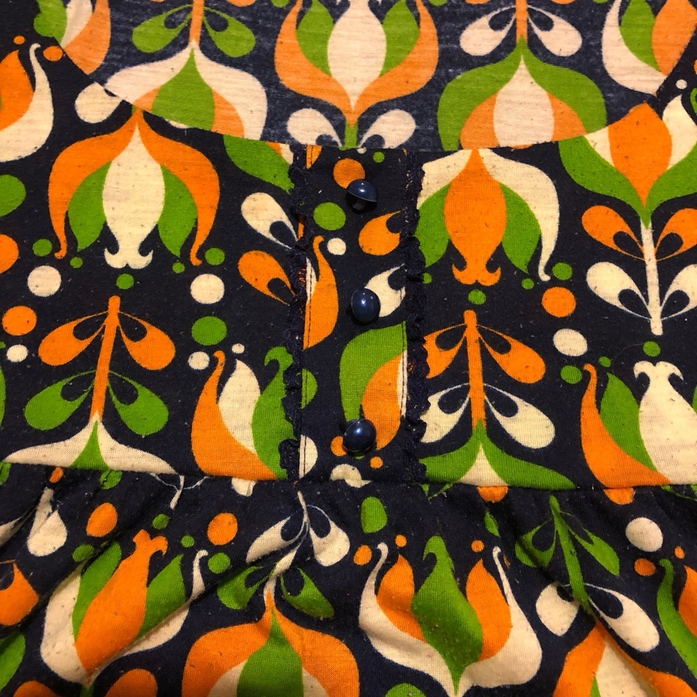 Funky pattern top - Picture 3 of 4